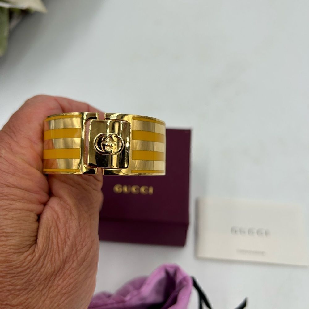 Women’s Gucci X Adidas gold cuff bracelet made in Italy - Picture 5 of 10